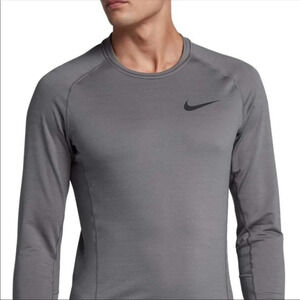 Men’s small Nike long sleeve workout/gym shirt